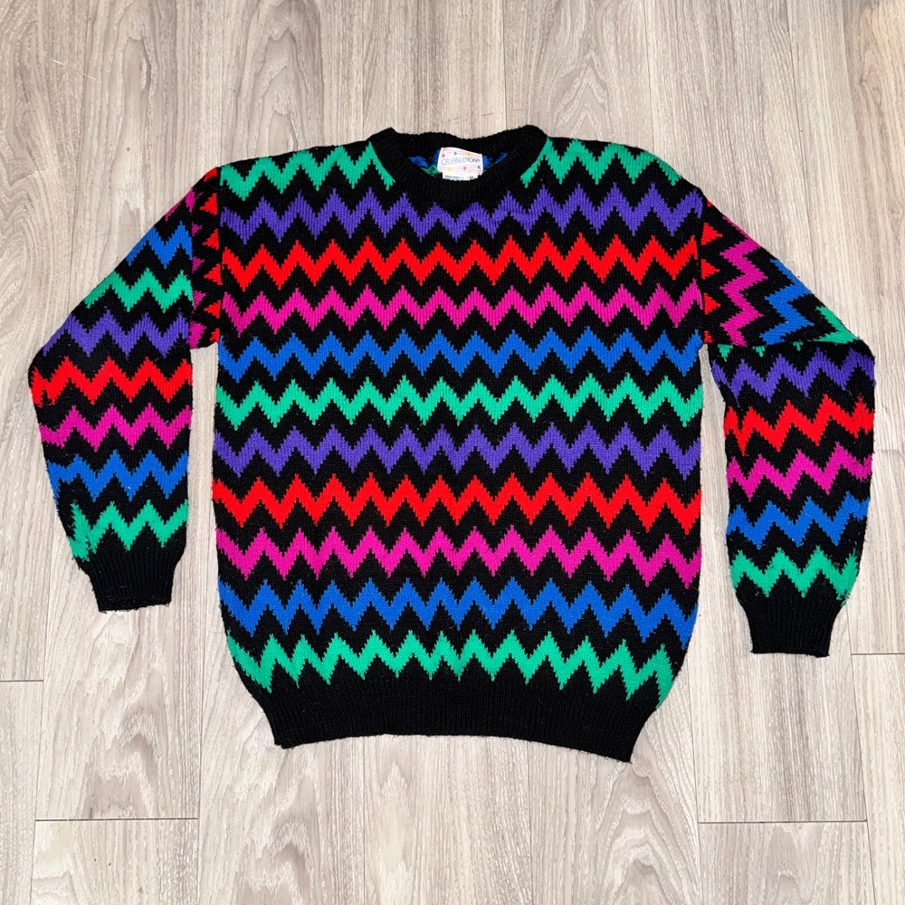 Vintage zig zag colorful sweater